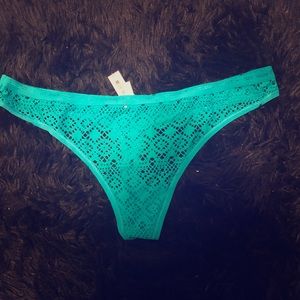 BNWT VS THONG